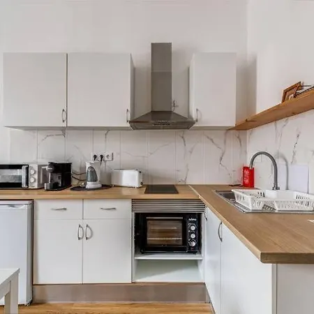 Casas Da Travessa T0 T2 T3 * オルタ