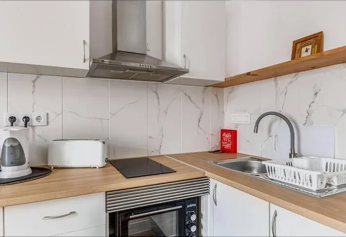 Casas Da Travessa T0 T2 T3 *